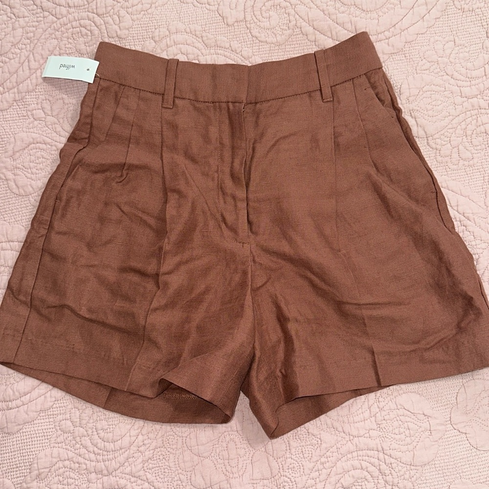 NWT Wilfred Effortless Linen shorts